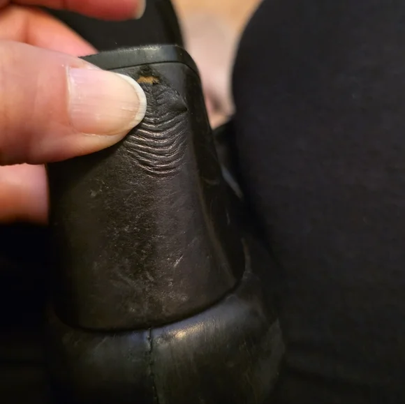 Prada Black Leather Stud Buckle Block Heel Pumps Size 39 Made in Italy - Picture 4 of 9